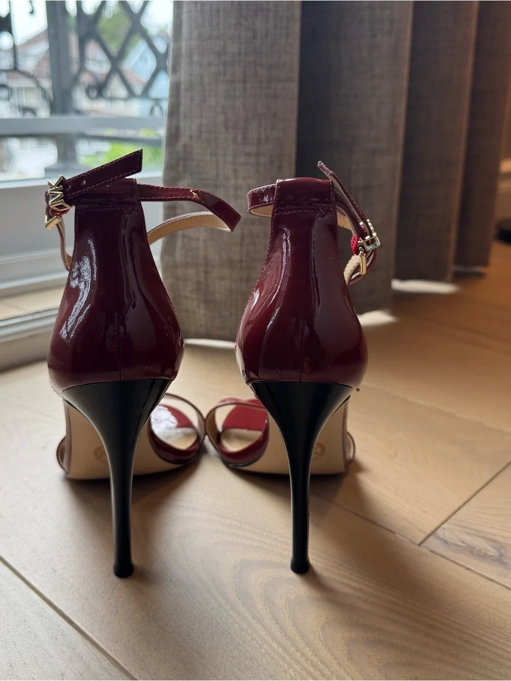 Michael Kors never worn